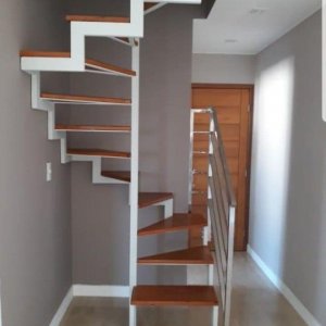 escadas-metalicas-personalizadas3